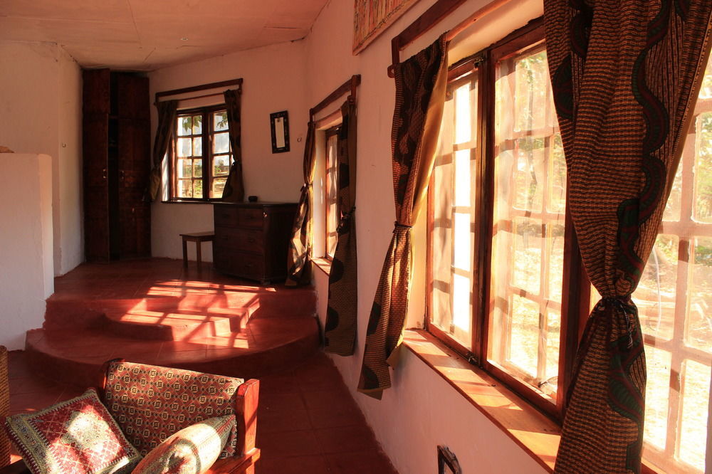 Njaya Lodge Nkhata Bay Экстерьер фото